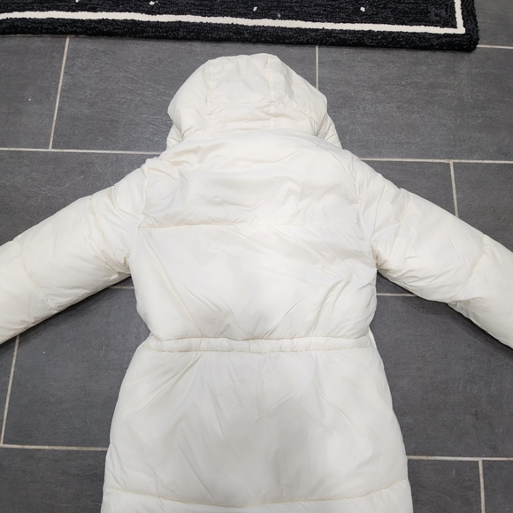 A&F NWT Air Cloud Puffer Parka - Picture 4 of 6